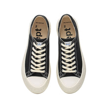 Carica l'immagine nel visualizzatore di Gallery, Dive canvas