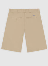 Carica l'immagine nel visualizzatore di Gallery, 247 inch work short
