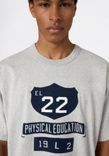 Carica l'immagine nel visualizzatore di Gallery, Crewneck T-shirt
