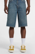 Carica l'immagine nel visualizzatore di Gallery, 958 inch short jeans
